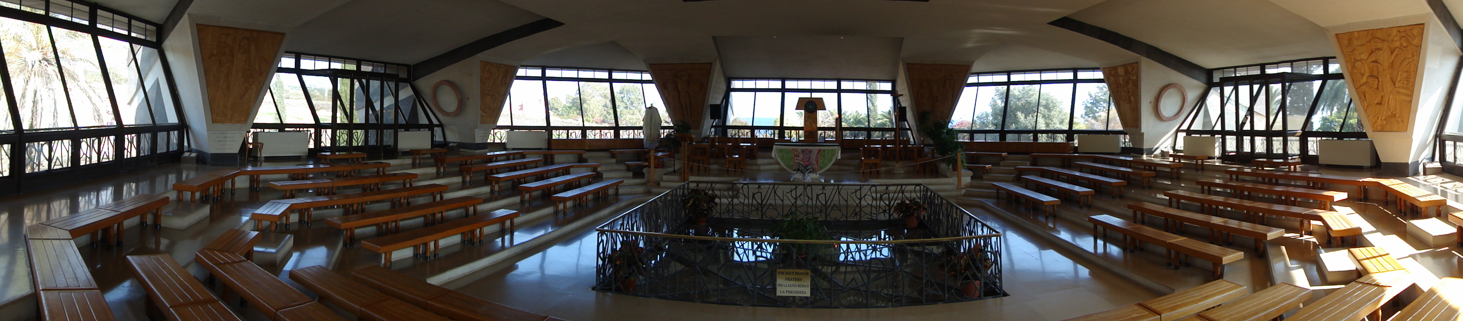 迦百農彼得岳母家遺址